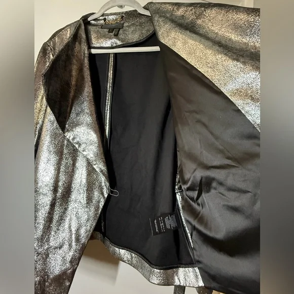 NWT Donna Karan Belted Metallic Silver Women's Flyaway Jacket - Picture 6 of 10